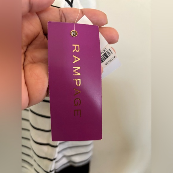 Rampage Model Off Duty Shirt/Sweatshirt (XL) NWT - Picture 8 of 8